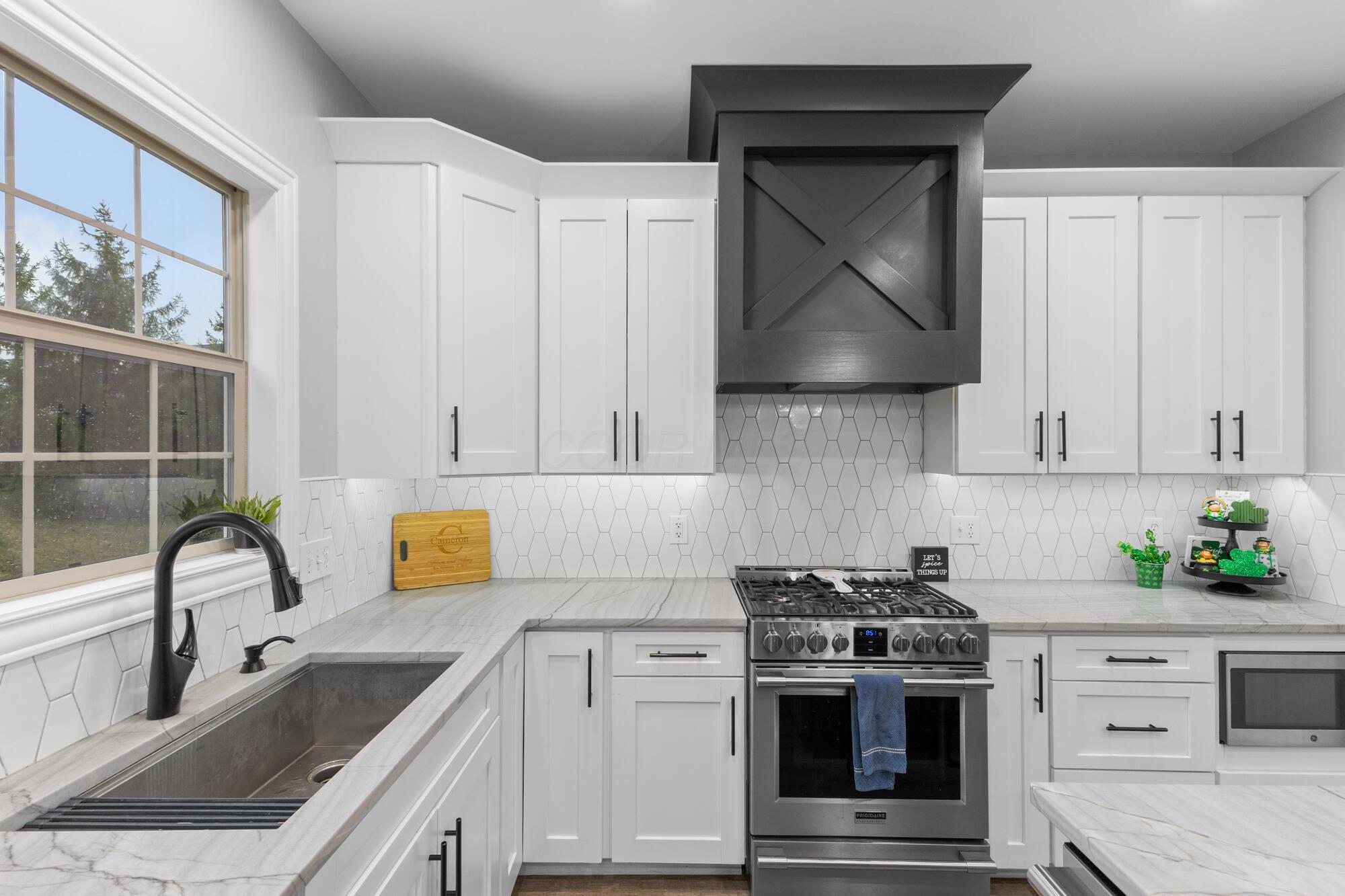 6113 El Camino Drive