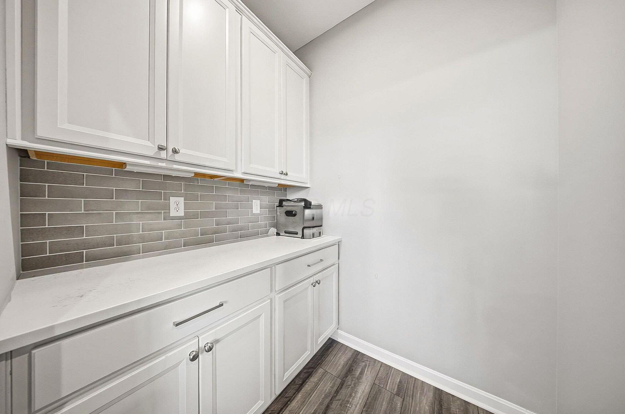 6014 Honey Farm Way