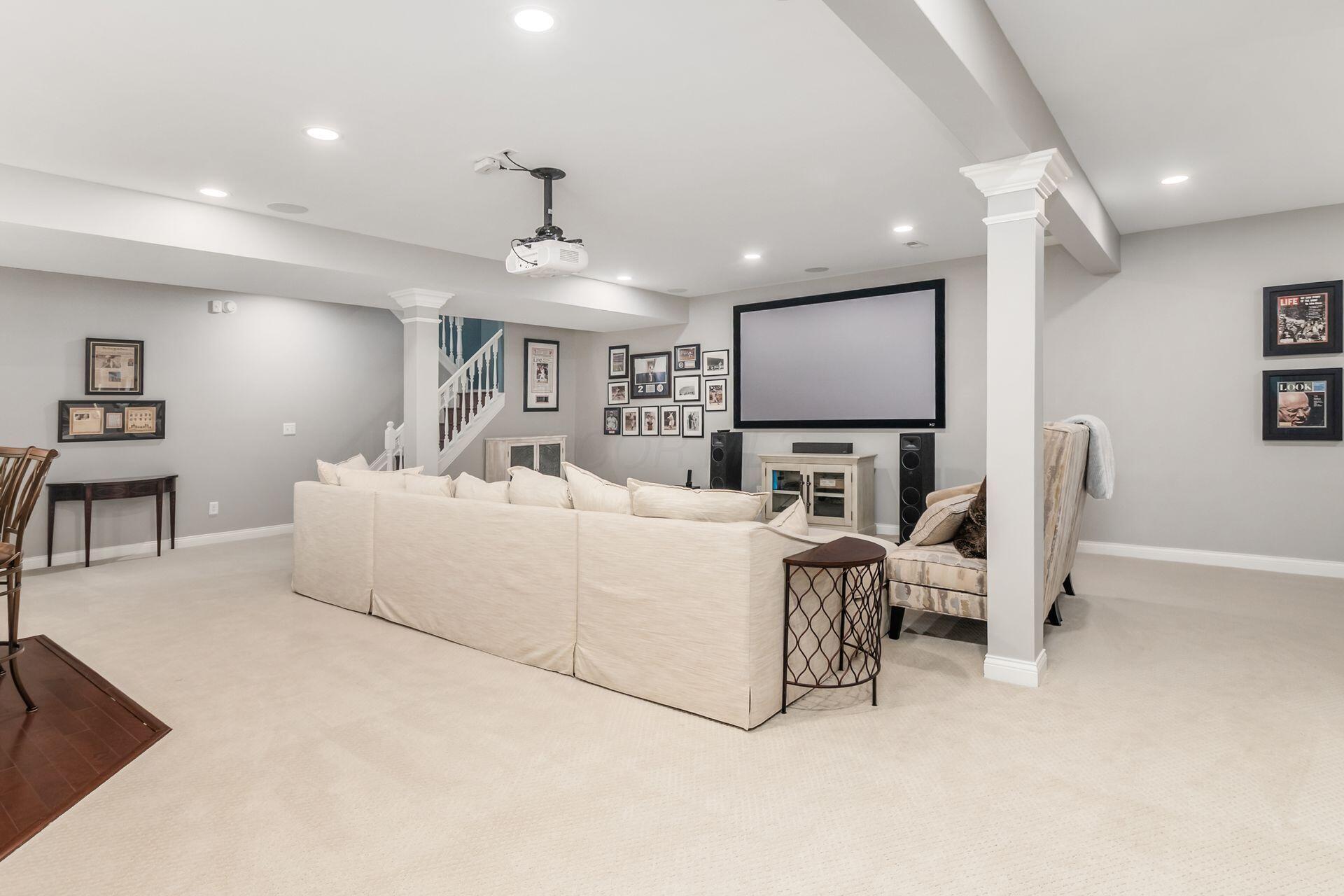5696 Trafalgar Lane