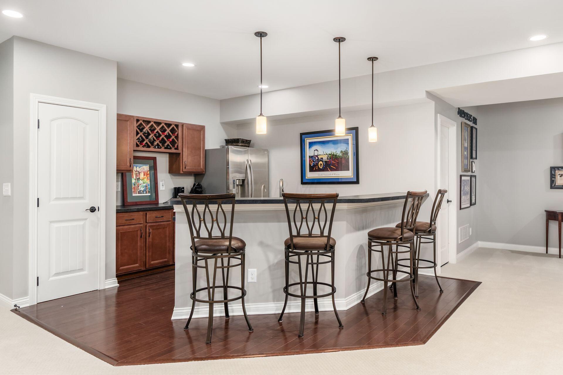 5696 Trafalgar Lane