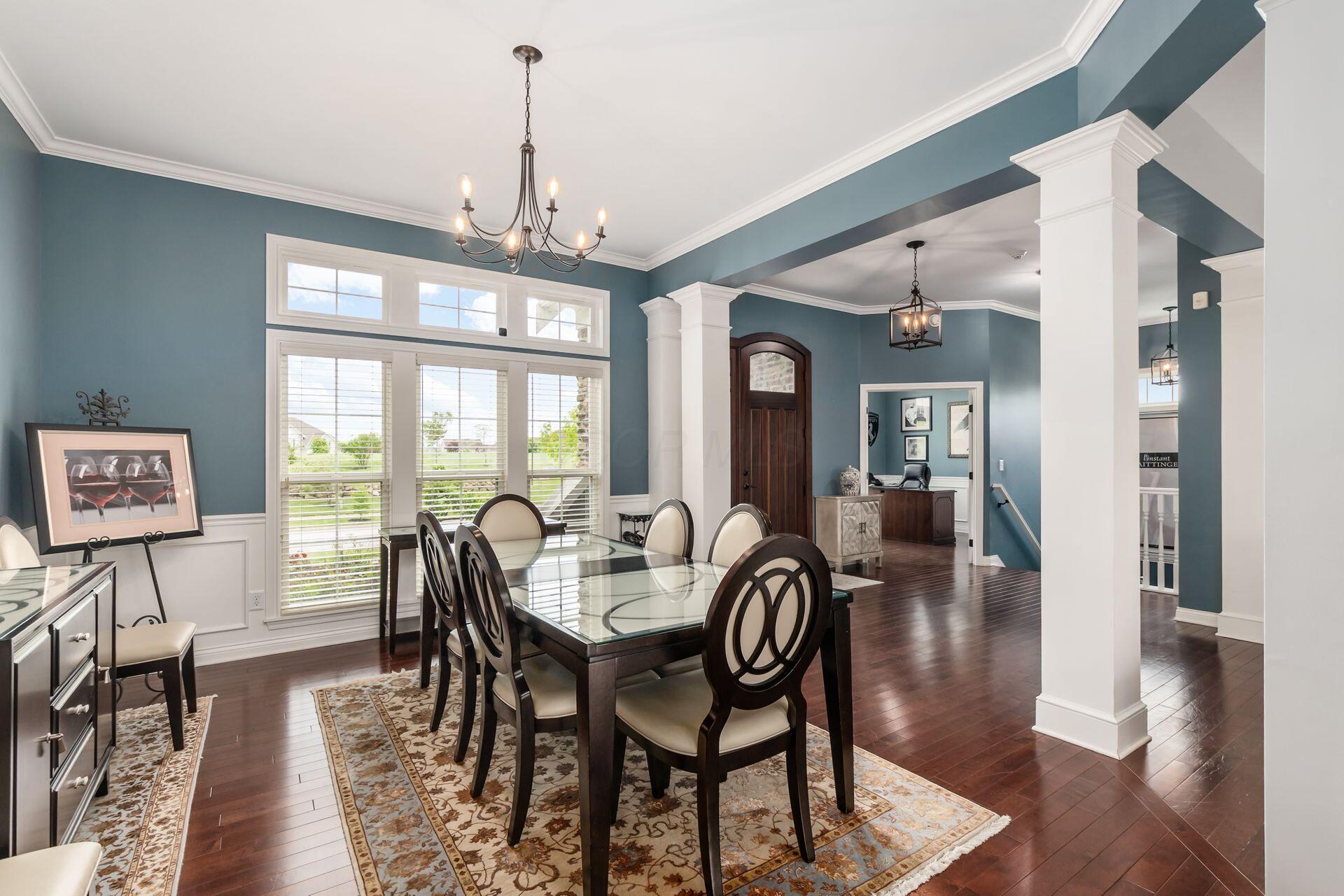 5696 Trafalgar Lane