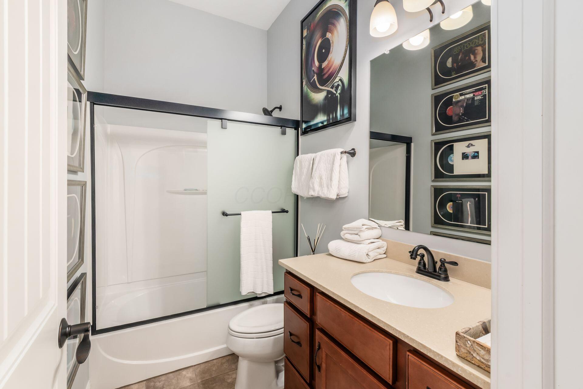 5696 Trafalgar Lane