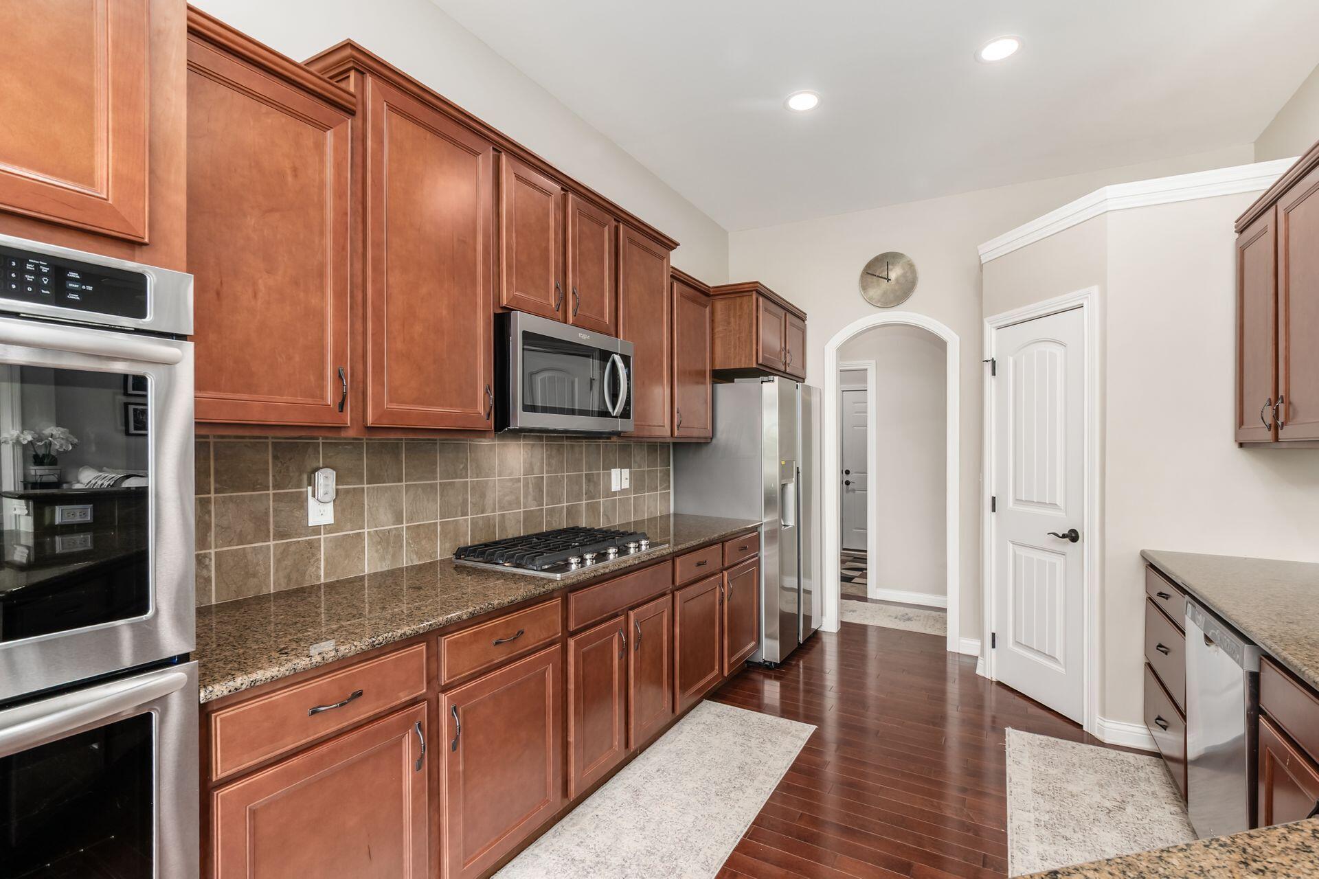 5696 Trafalgar Lane