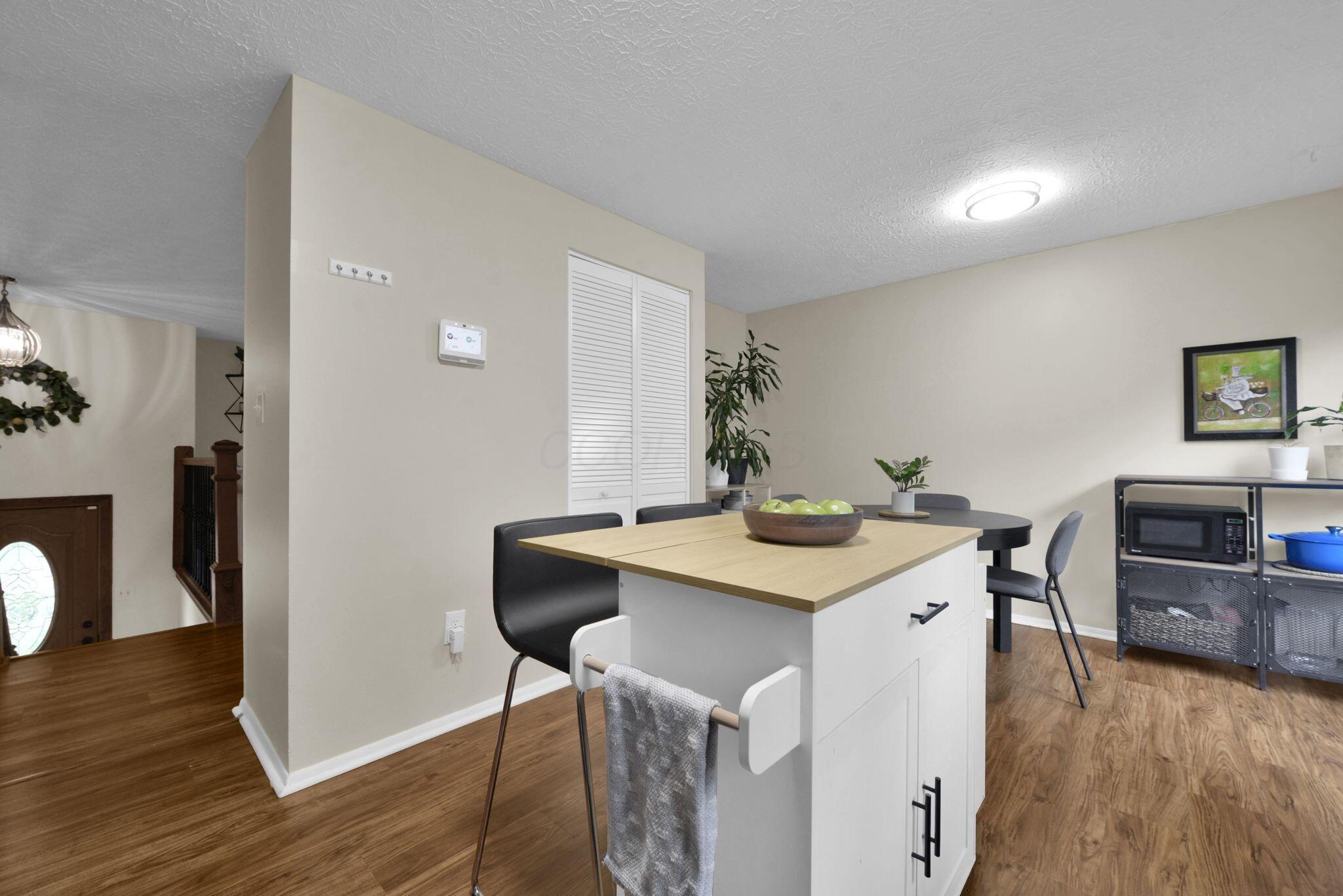 3098 Grange Hill Place