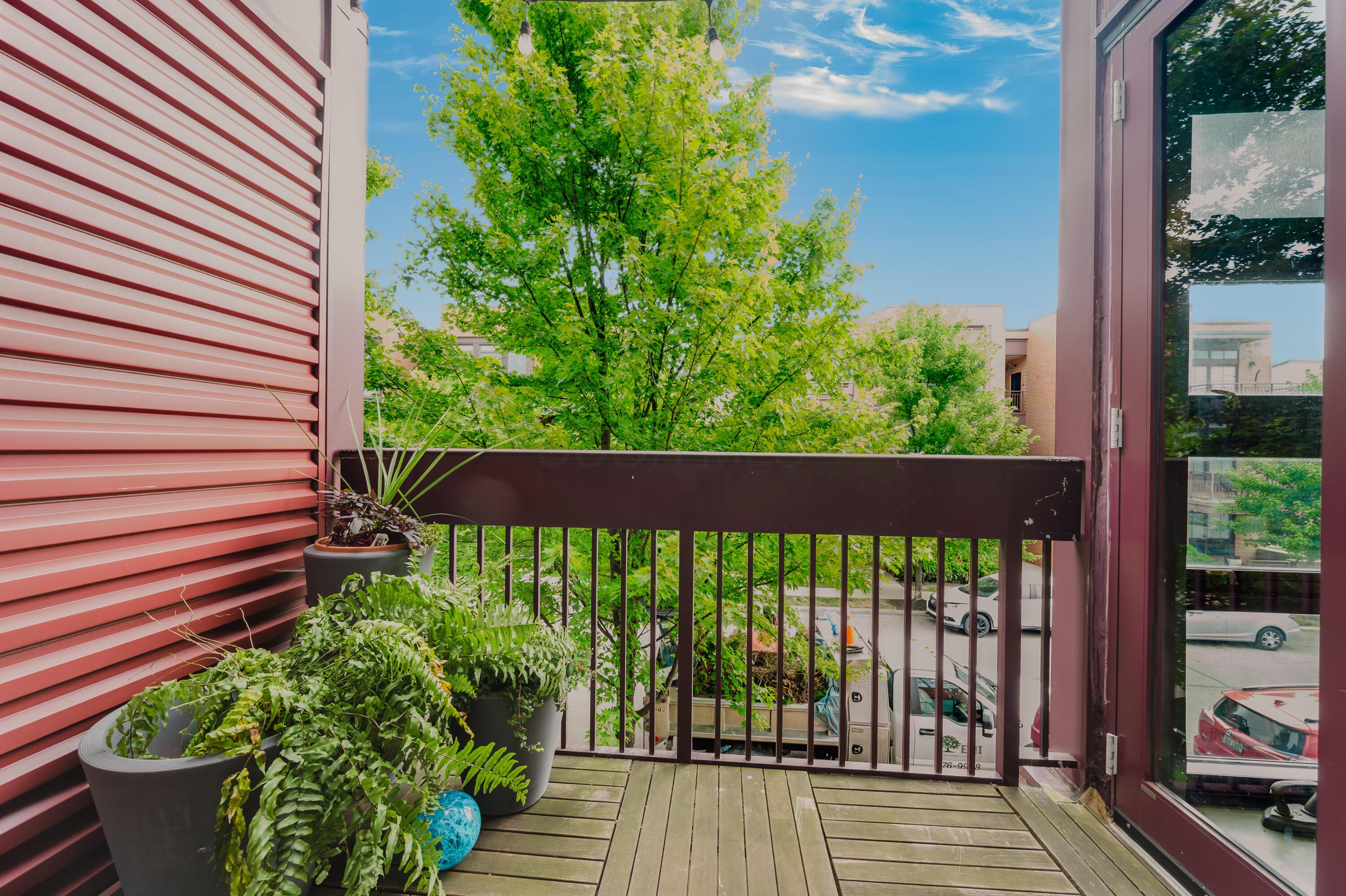 367 Auden Avenue, 217