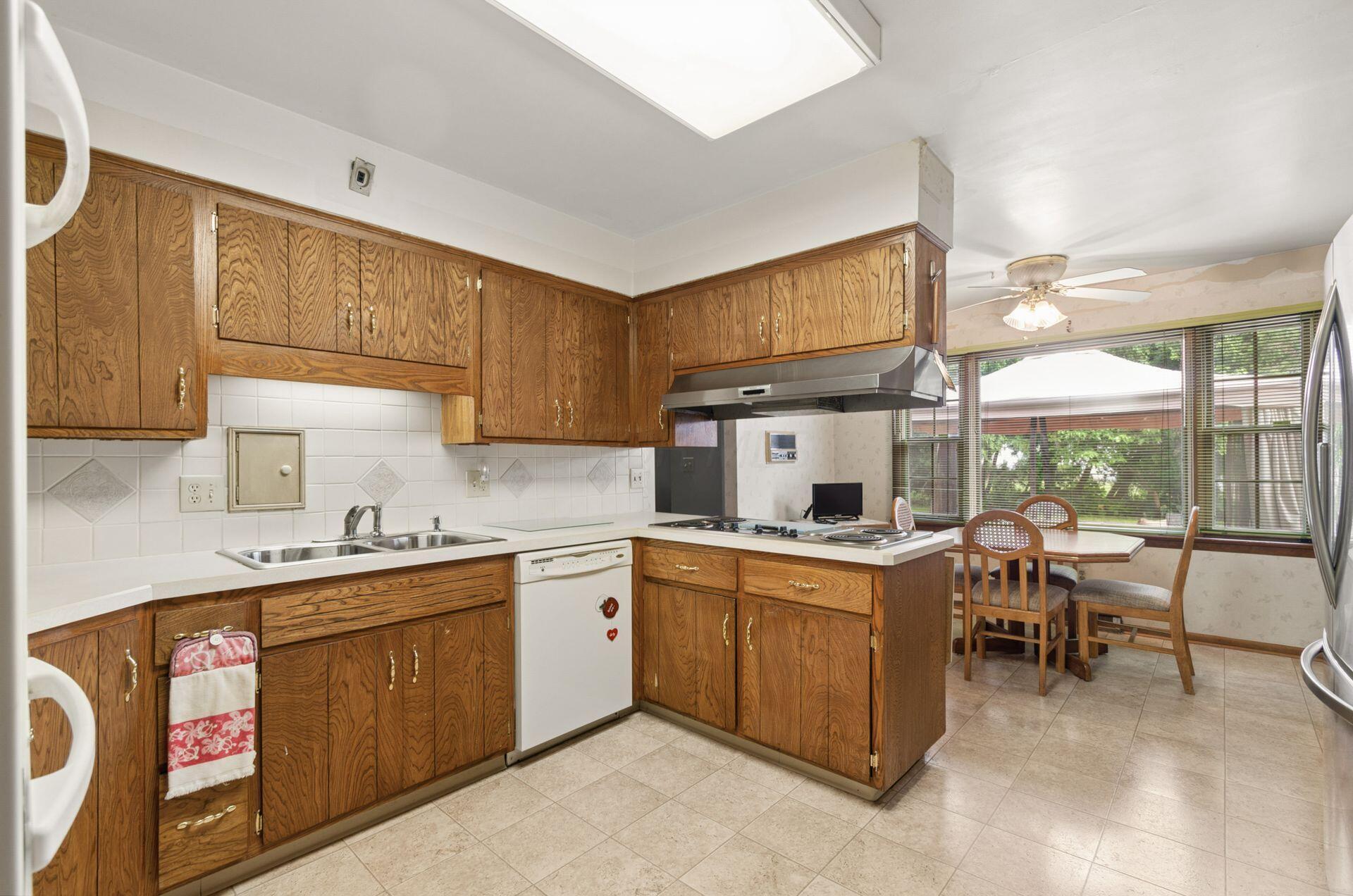 2666 Mitzi Drive