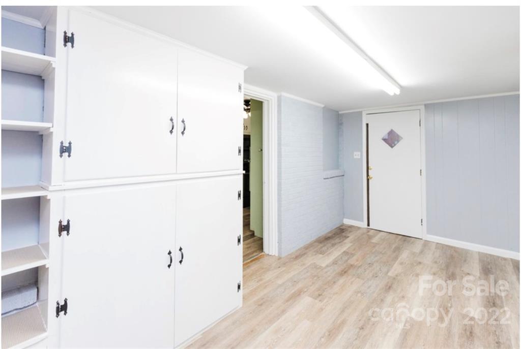 1121 27th St Drive SE Unit: -