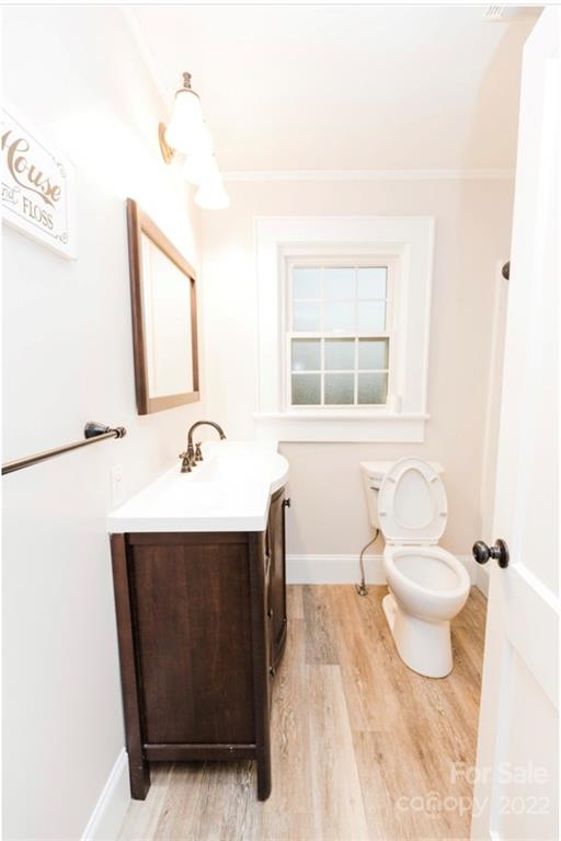 1121 27th St Drive SE Unit: -