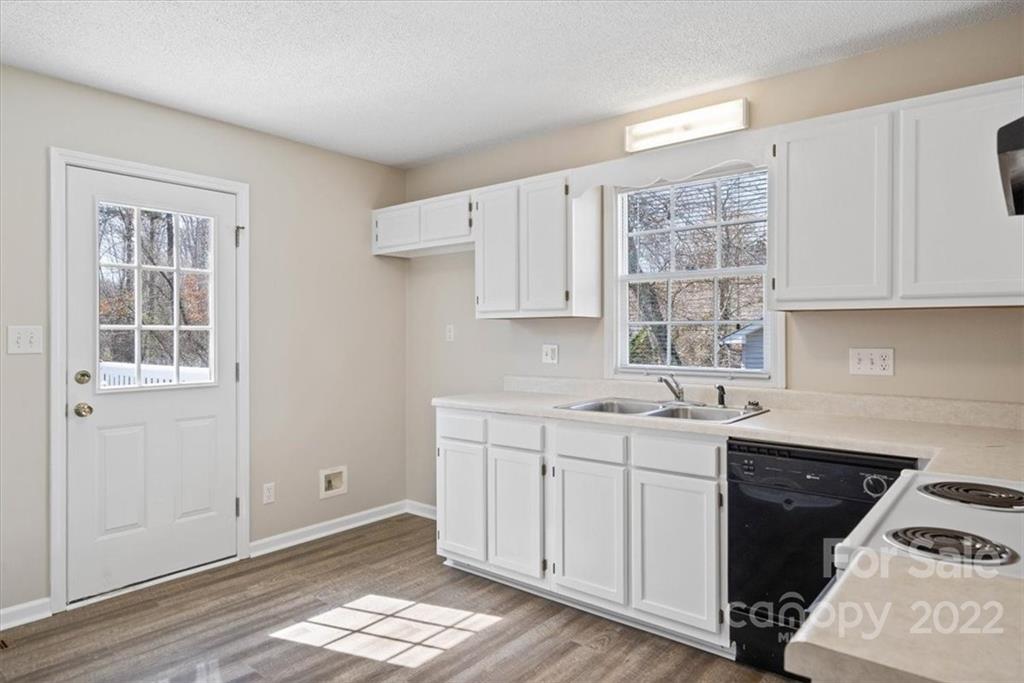 2145 14th Ave Place SW