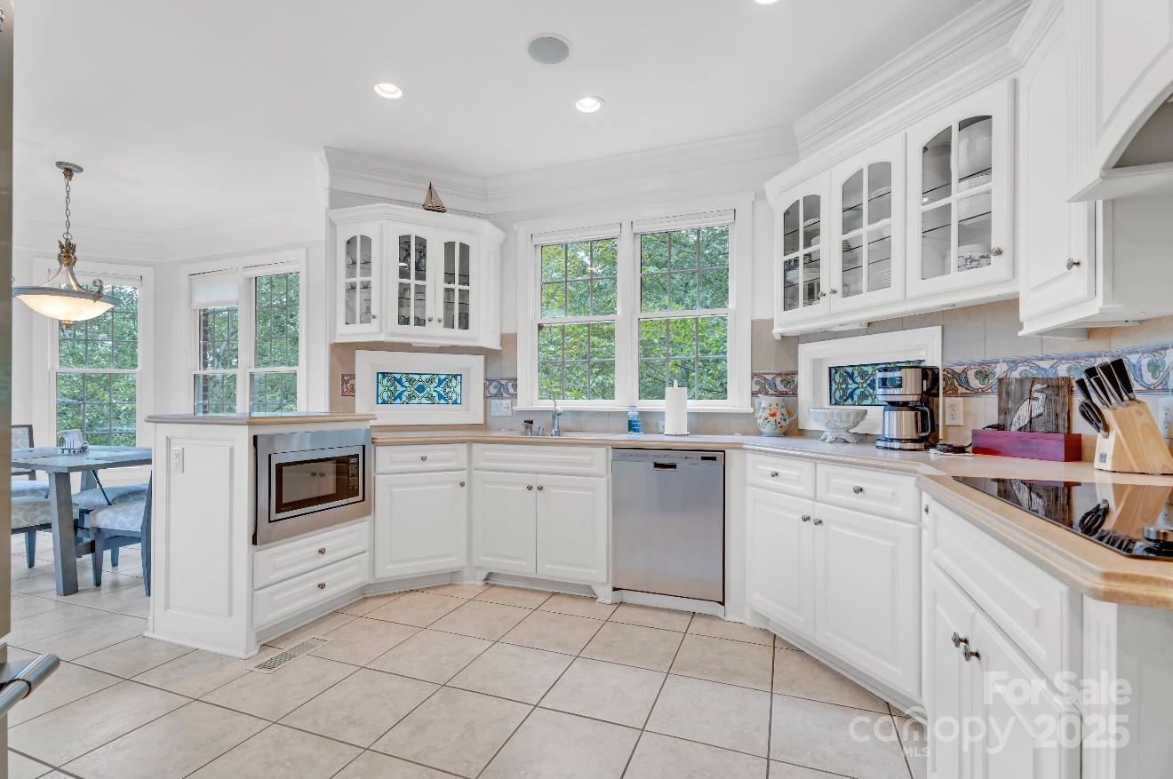 126 Winwood Circle