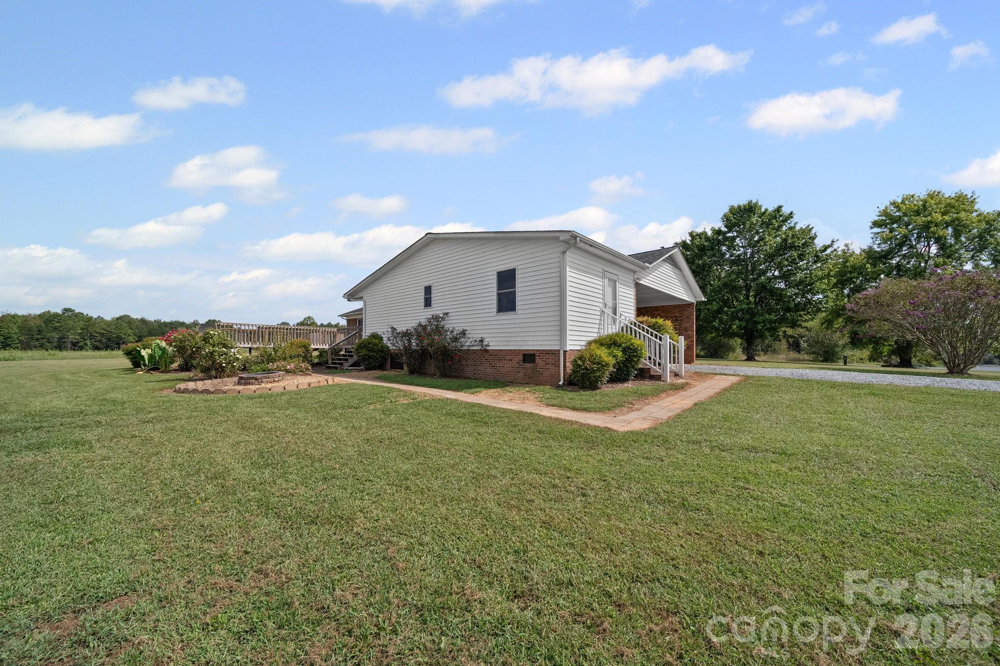 1090 Davids Chapel Church Road