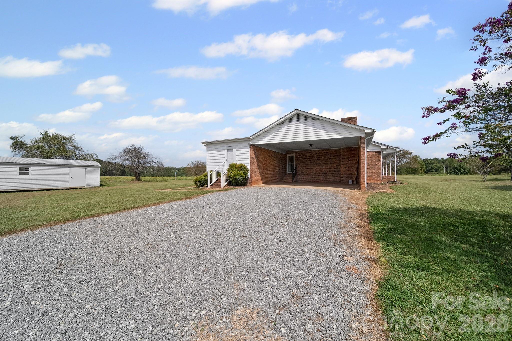 1090 Davids Chapel Church Road