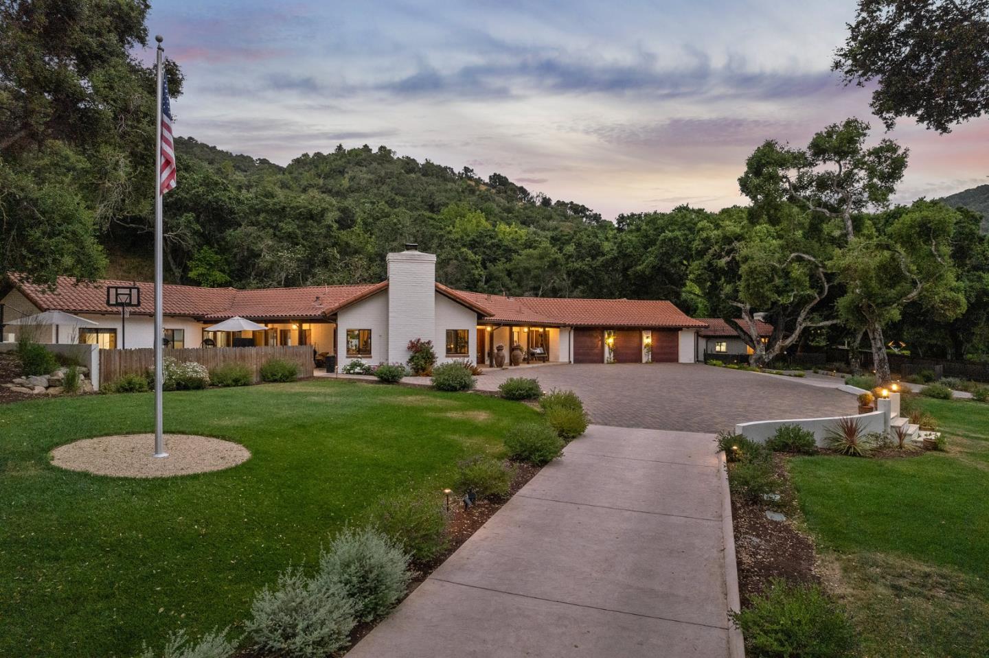 2 Sleepy Hollow Drive