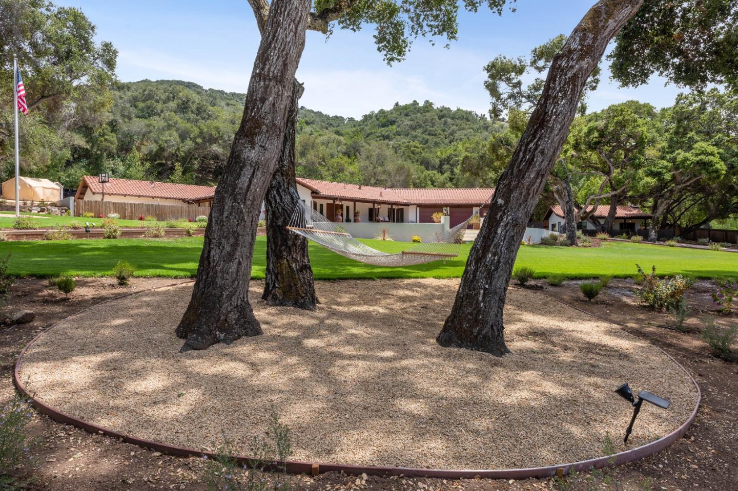 2 Sleepy Hollow Drive