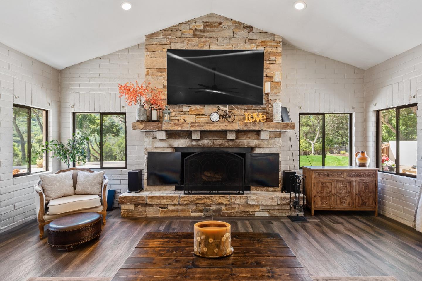 2 Sleepy Hollow Drive