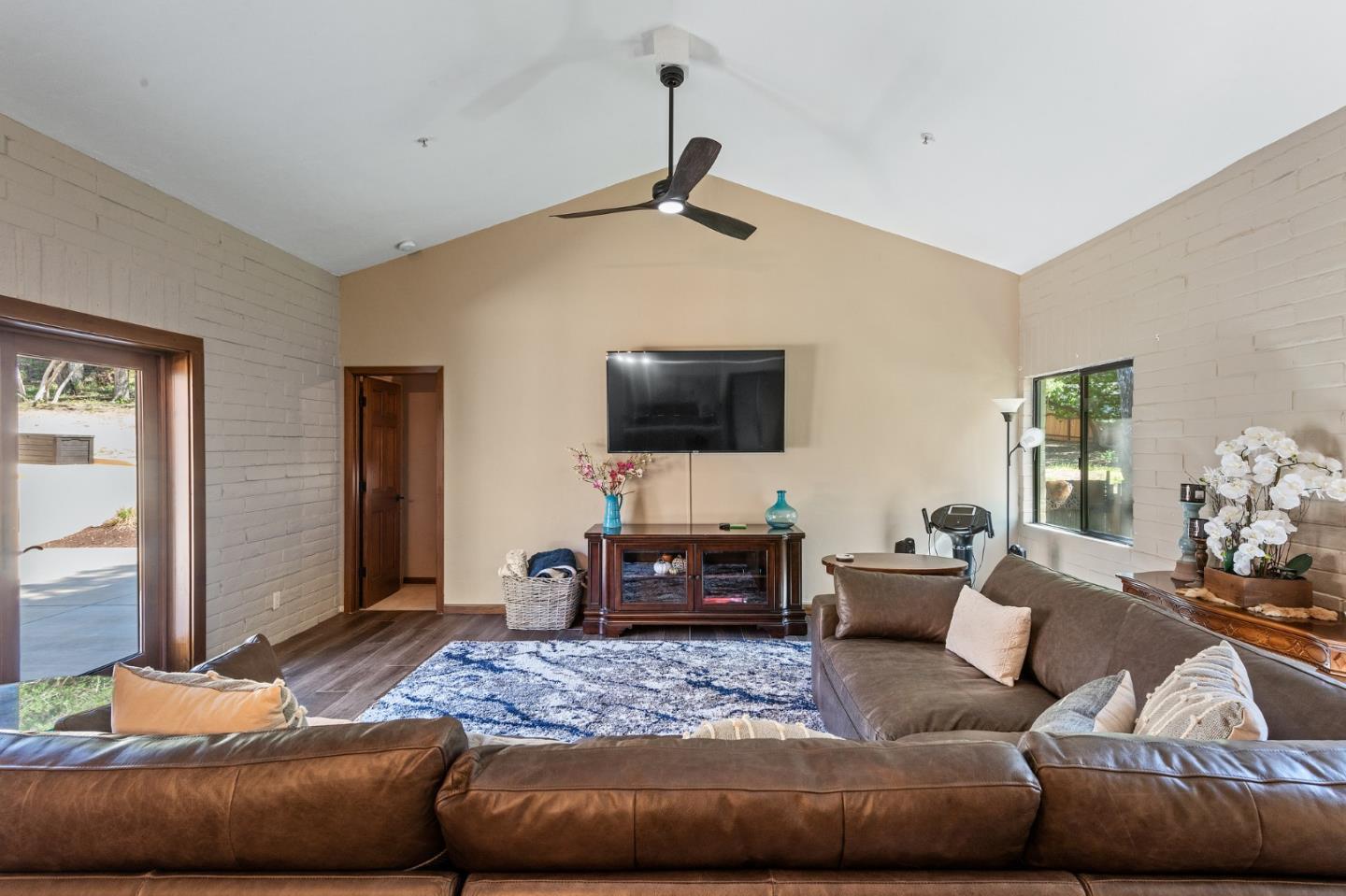 2 Sleepy Hollow Drive