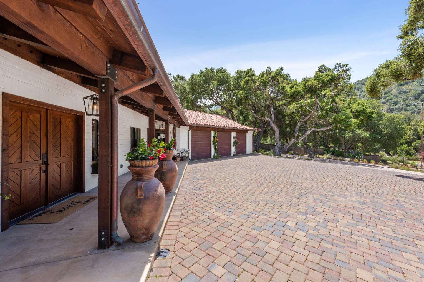 2 Sleepy Hollow Drive