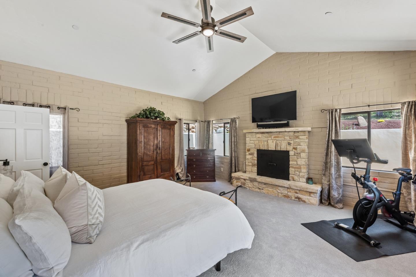 2 Sleepy Hollow Drive