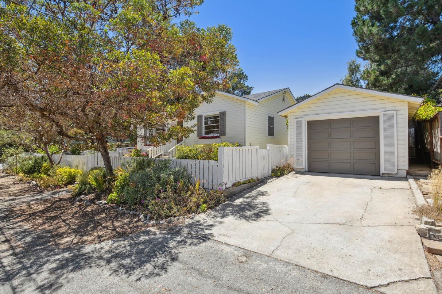 NW Corner of Mission and 11th Avenue