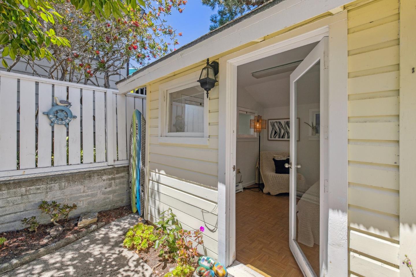 NW Corner of Mission and 11th Avenue