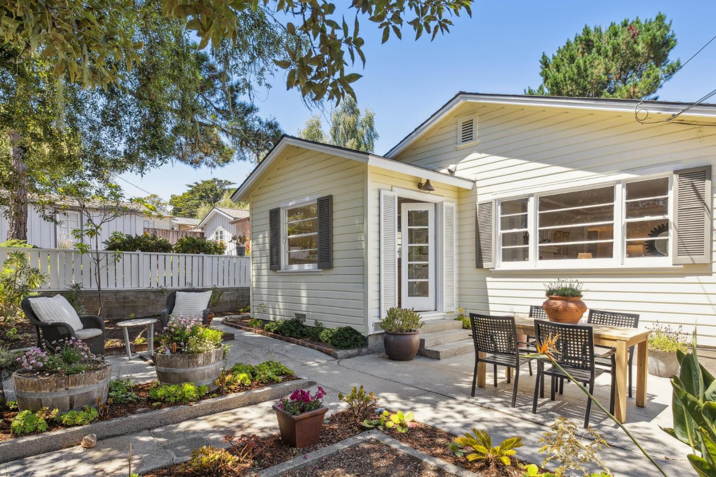 NW Corner of Mission and 11th Avenue