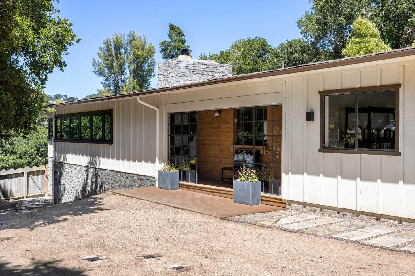 25165 Stewart Place