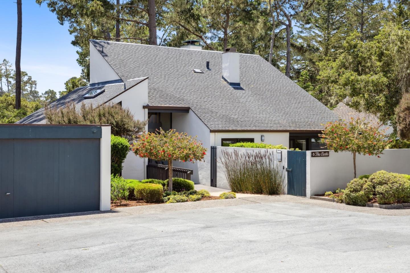 5 Spyglass Woods Drive