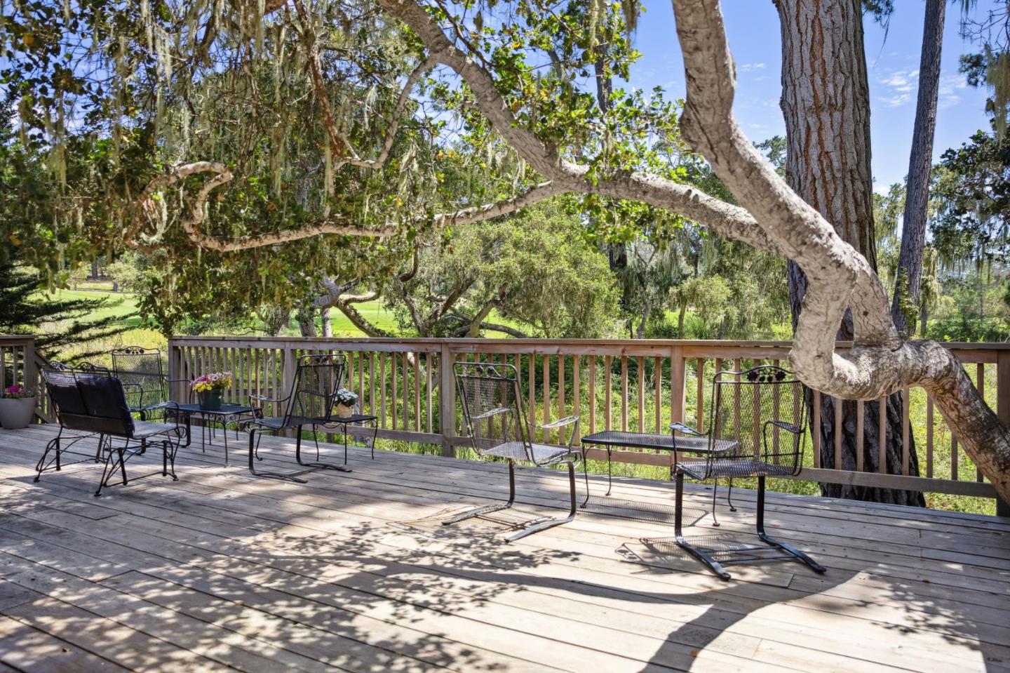 5 Spyglass Woods Drive