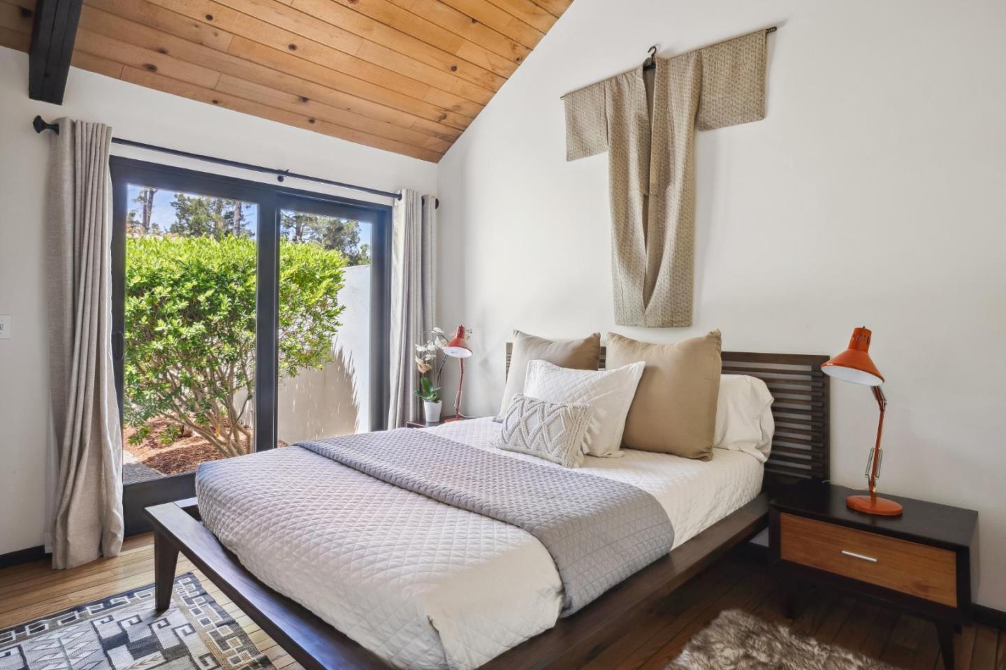 5 Spyglass Woods Drive