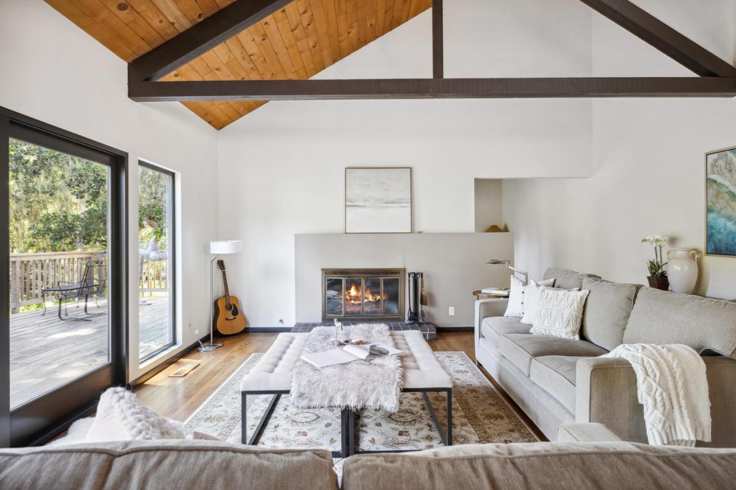 5 Spyglass Woods Drive