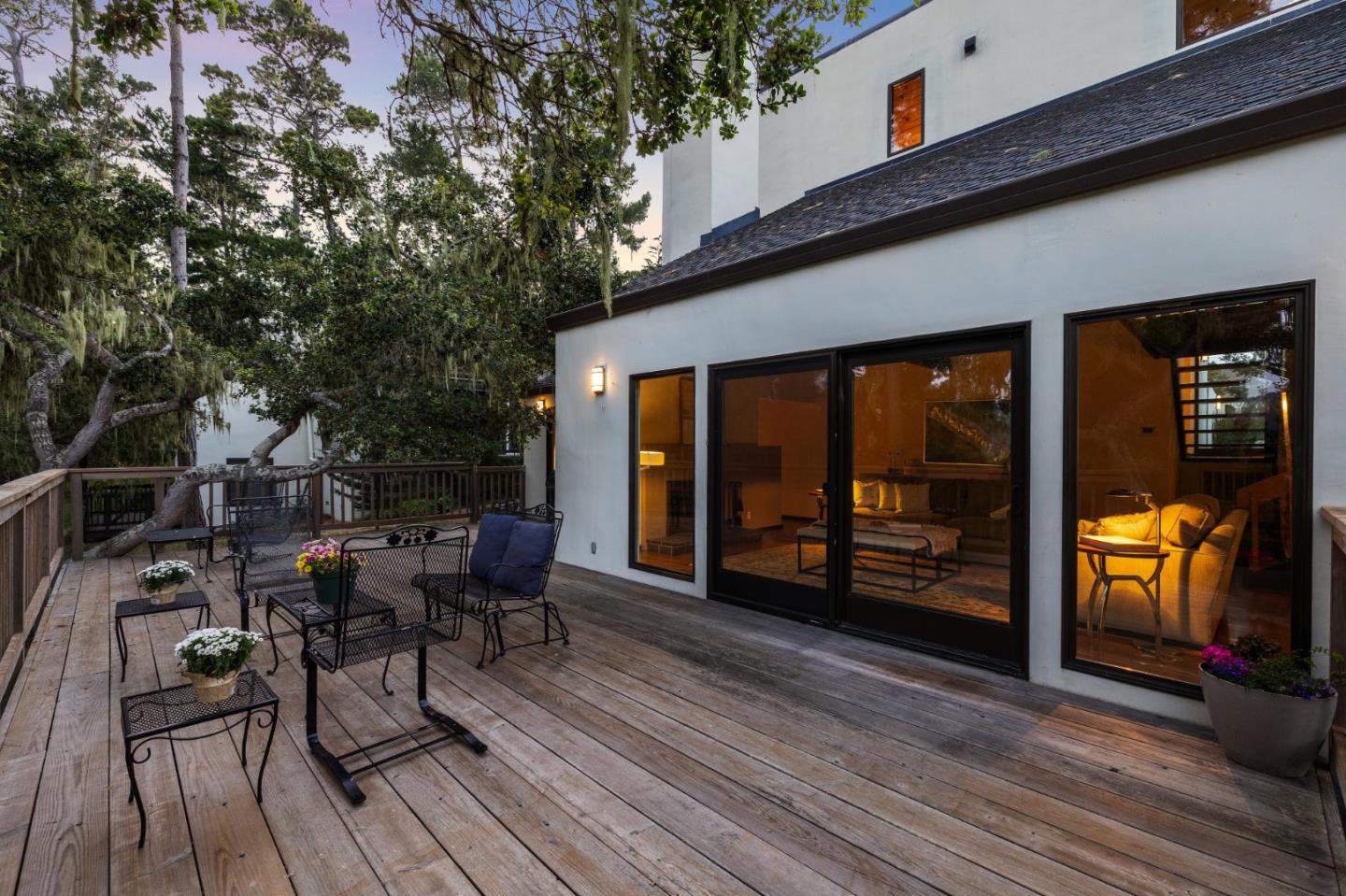 5 Spyglass Woods Drive