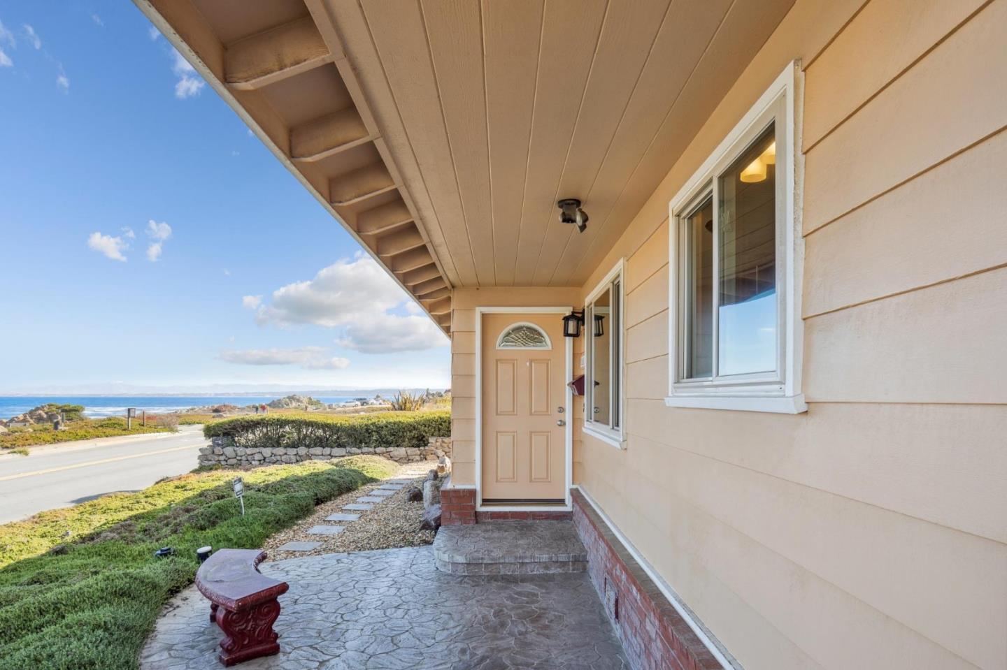 1261 Ocean View BLVD