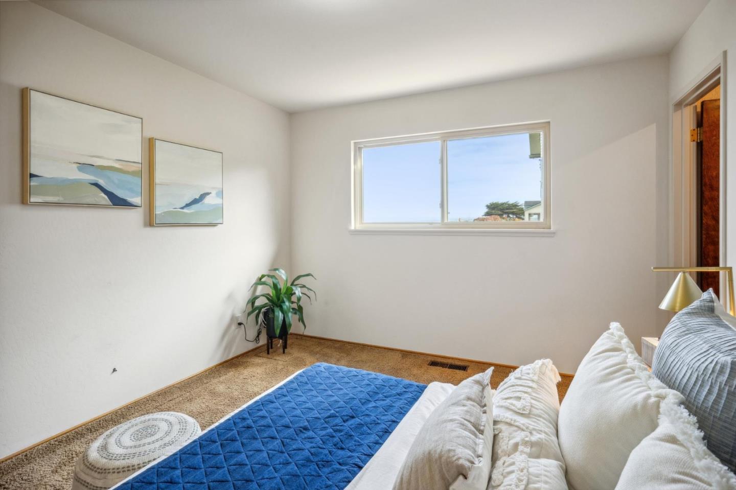 1261 Ocean View BLVD