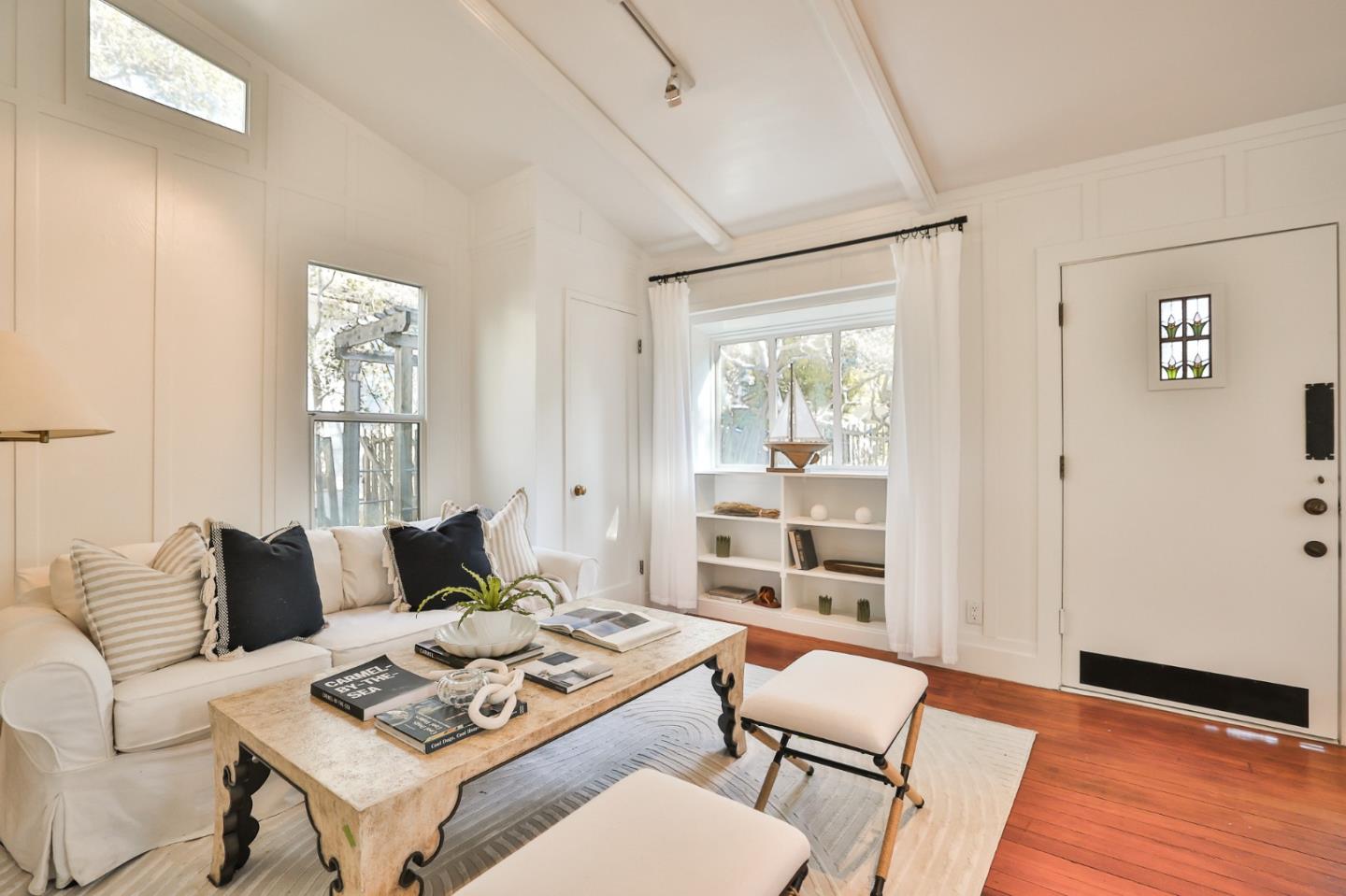 2 SW 10th on Dolores Street