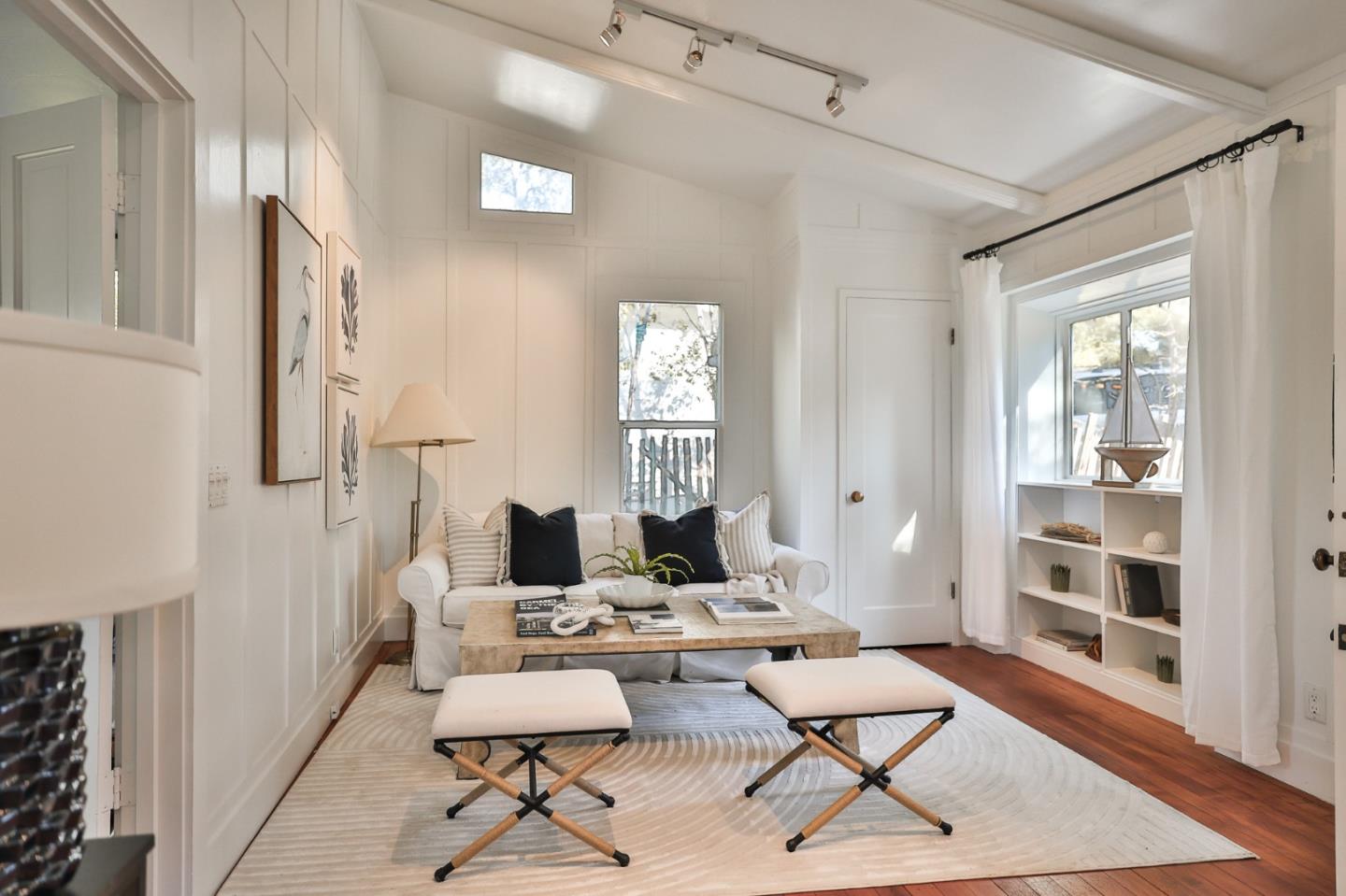 2 SW 10th on Dolores Street