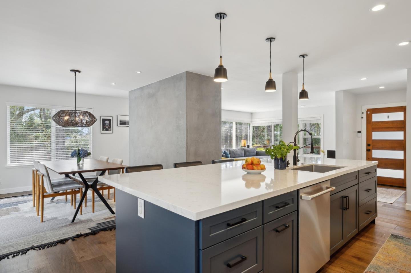 4095 Sunset Lane