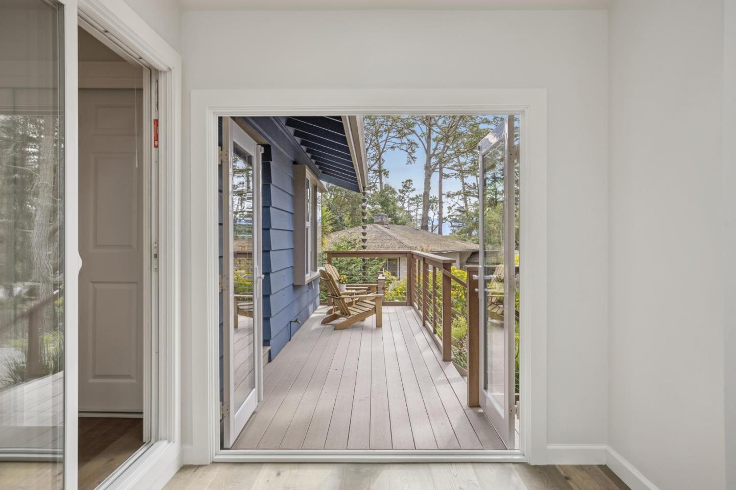 4095 Sunset Lane