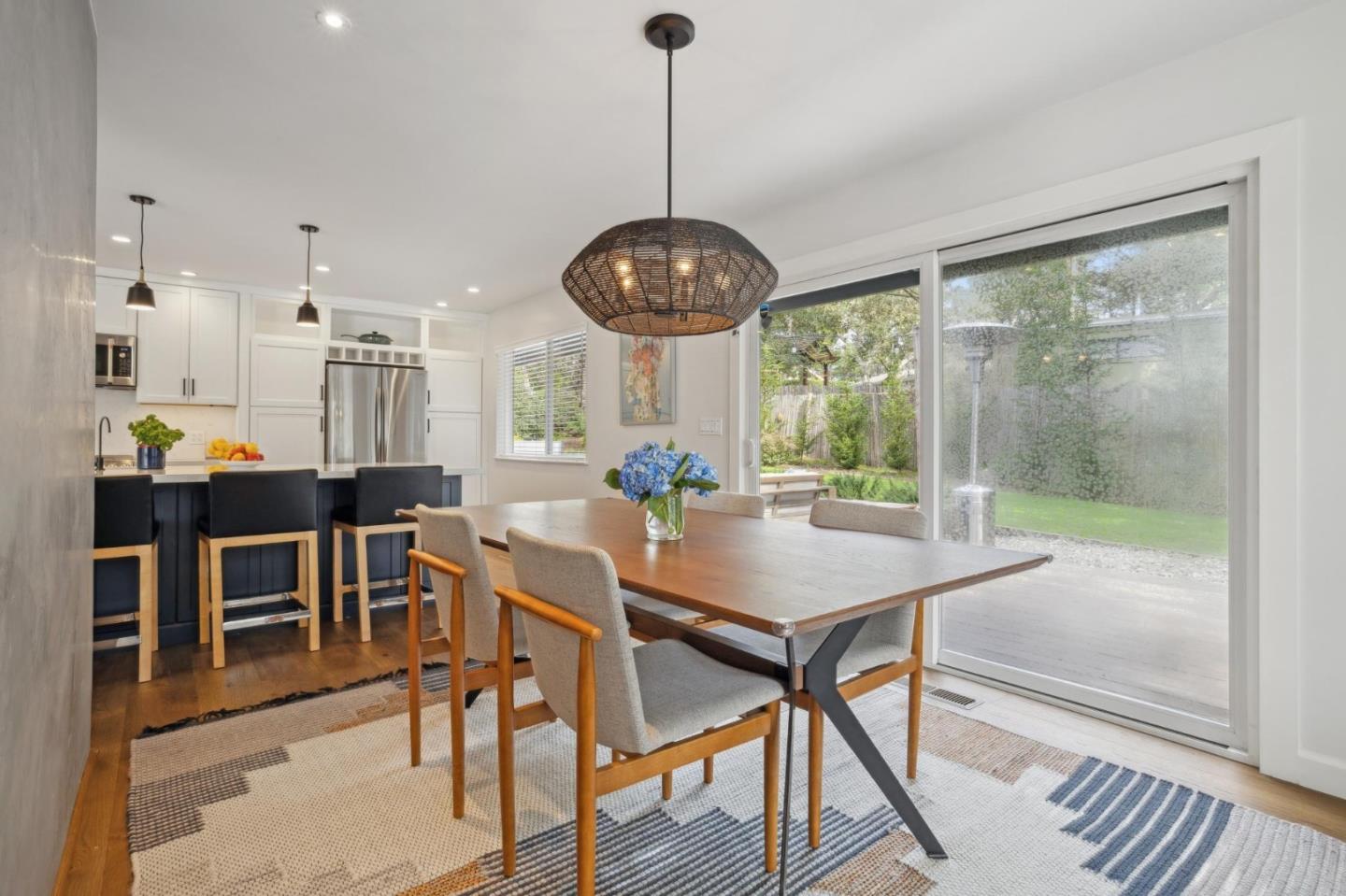 4095 Sunset Lane