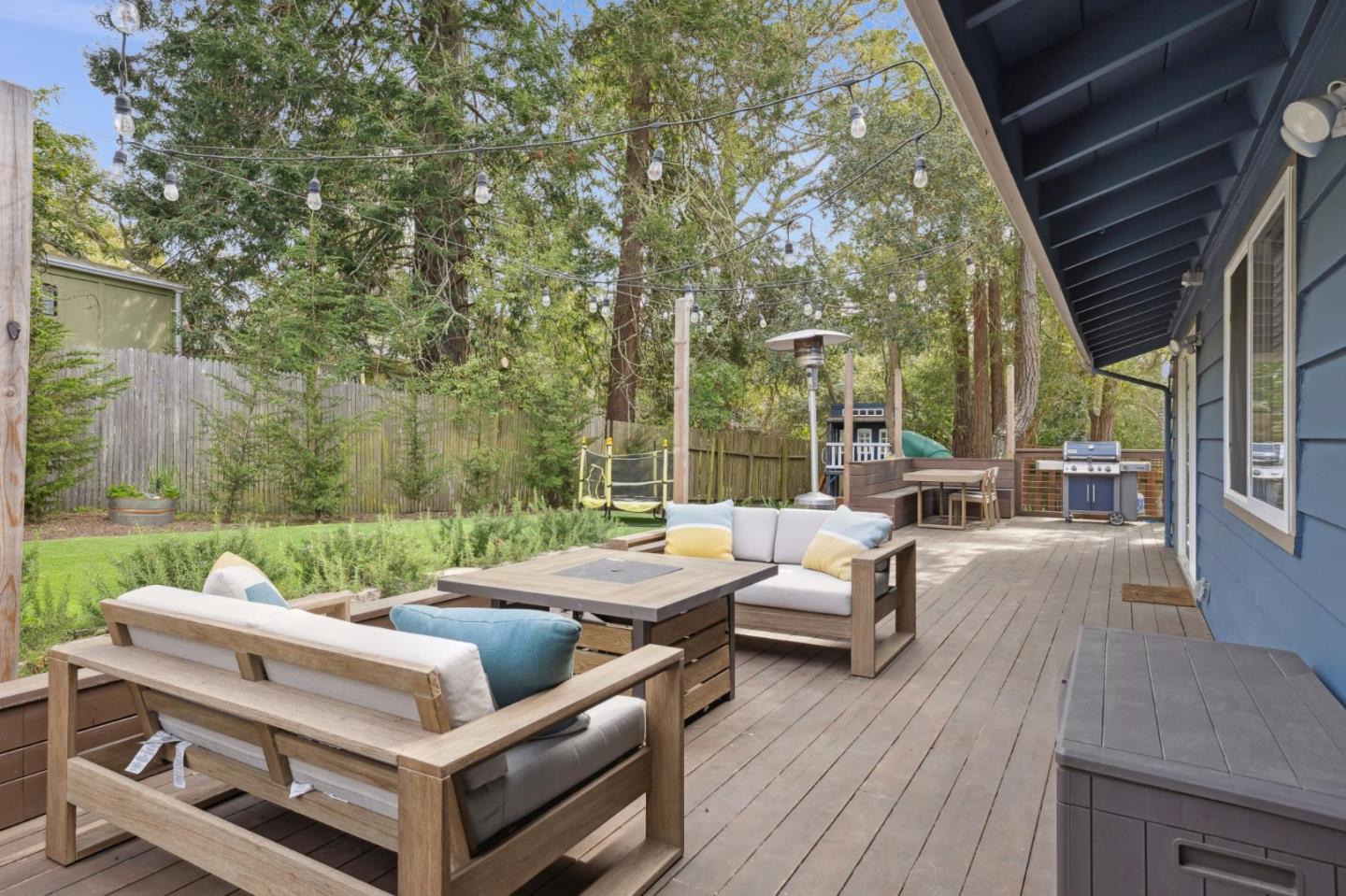 4095 Sunset Lane