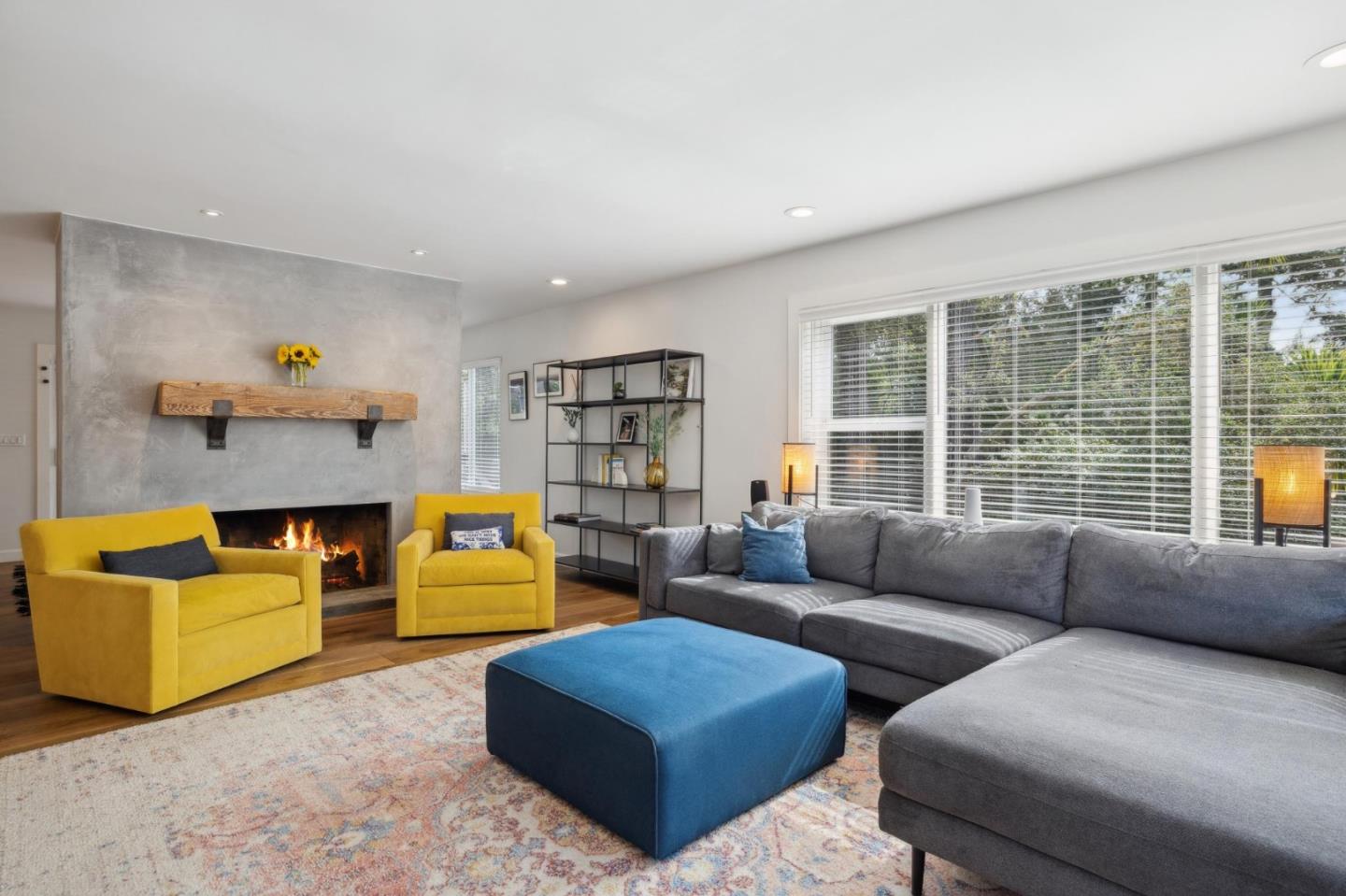 4095 Sunset Lane