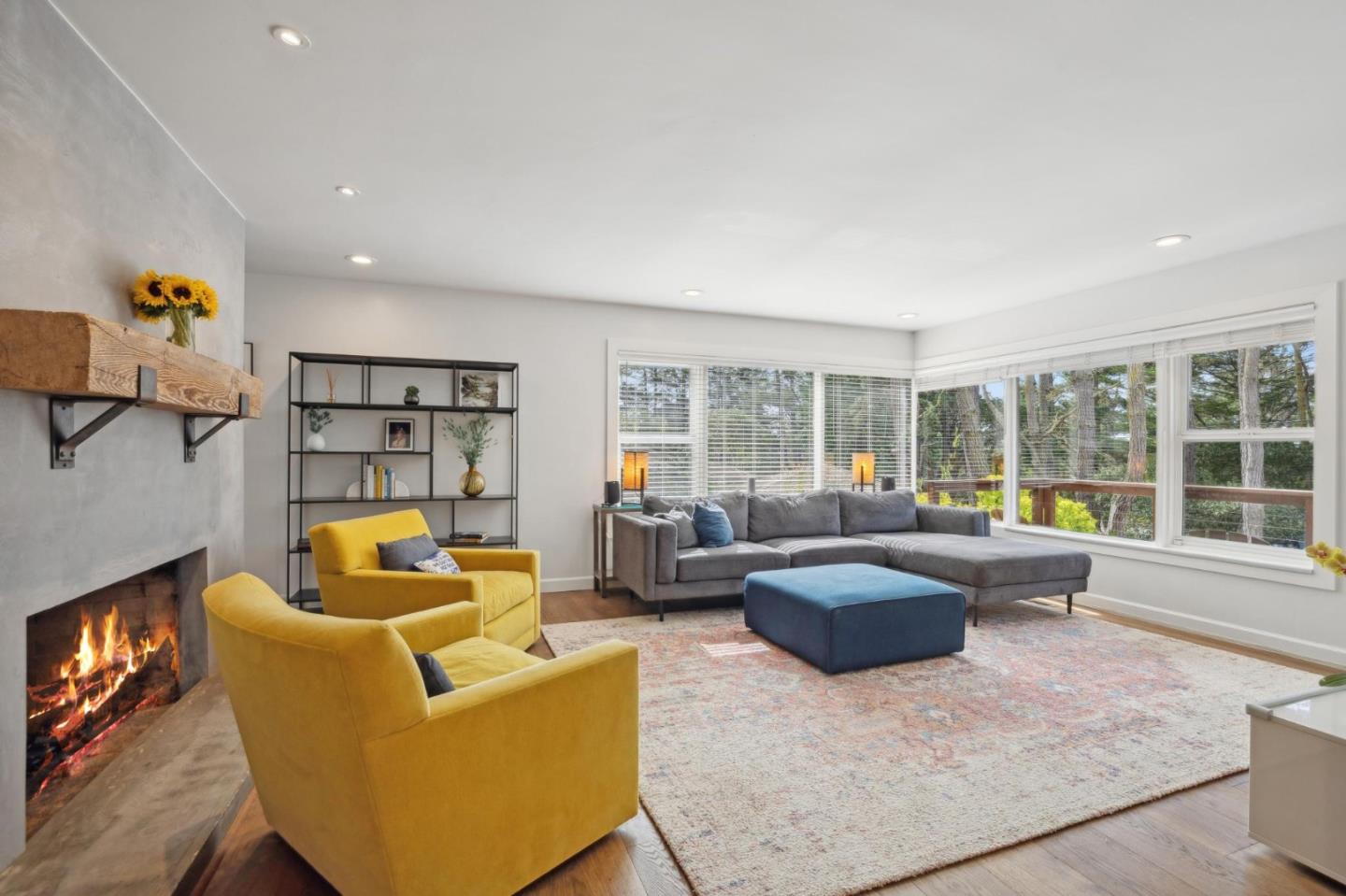 4095 Sunset Lane