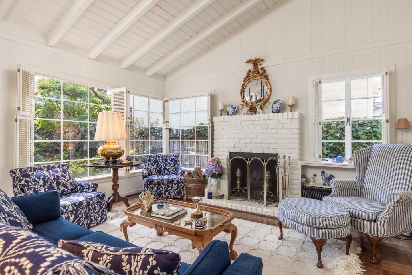 0 Lincoln 3 NW of 11th