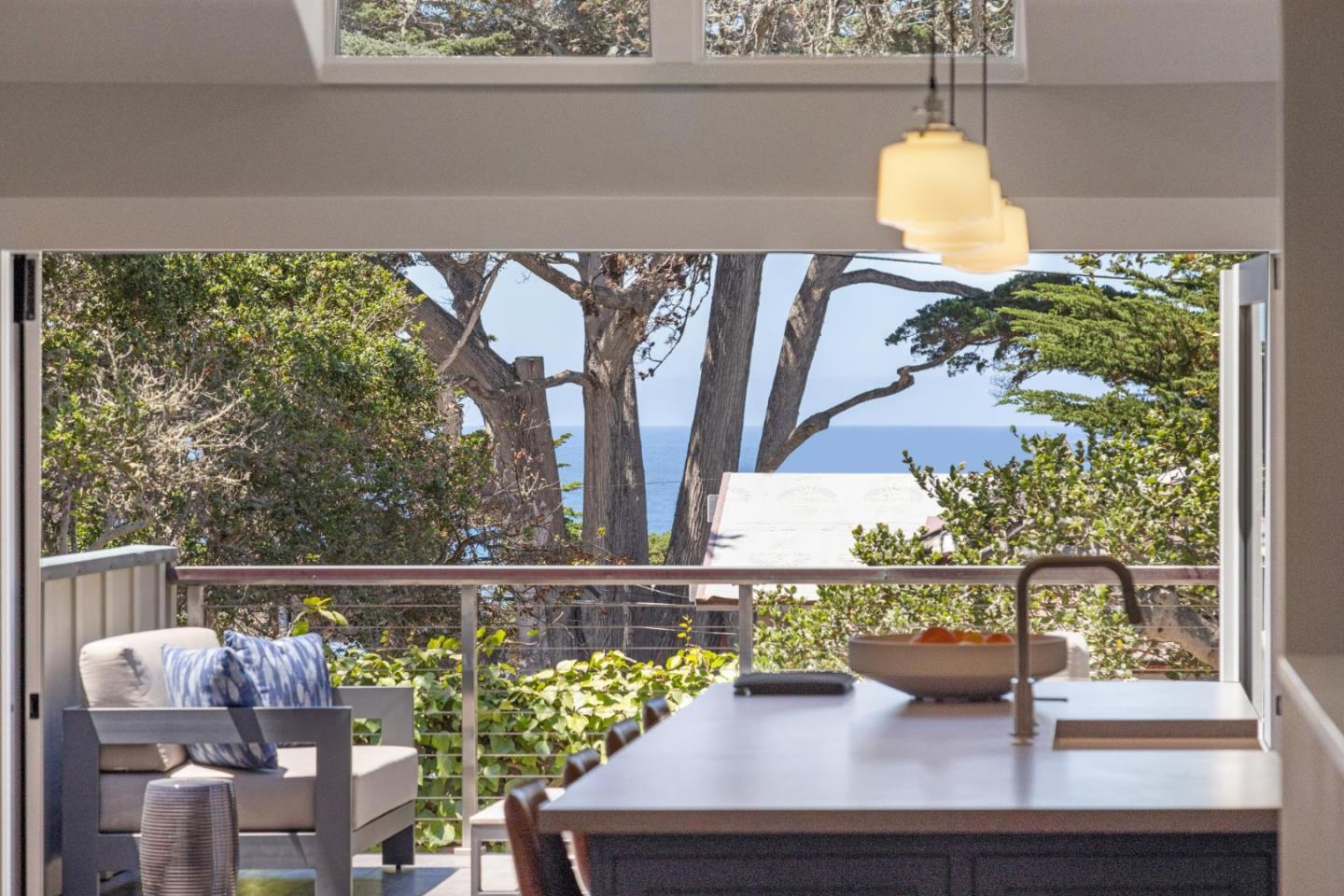 "Pico" by the Sea