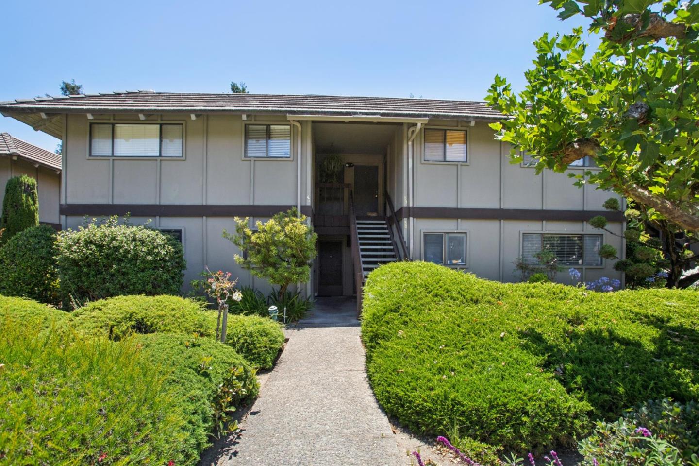 9500 Center Street 40
