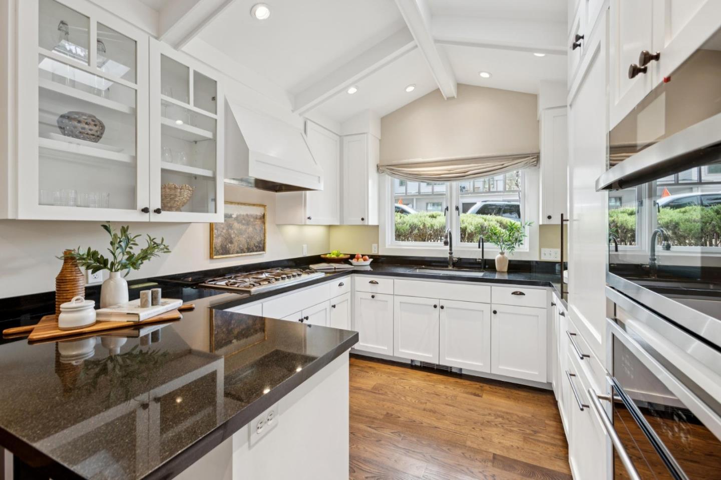 331 5th AVE