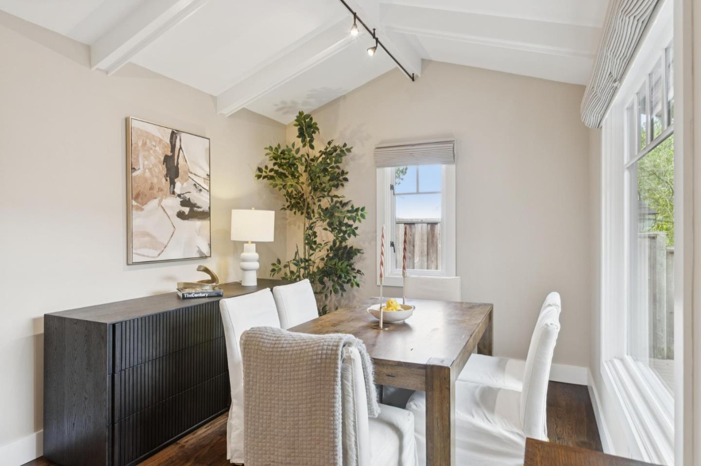 331 5th AVE