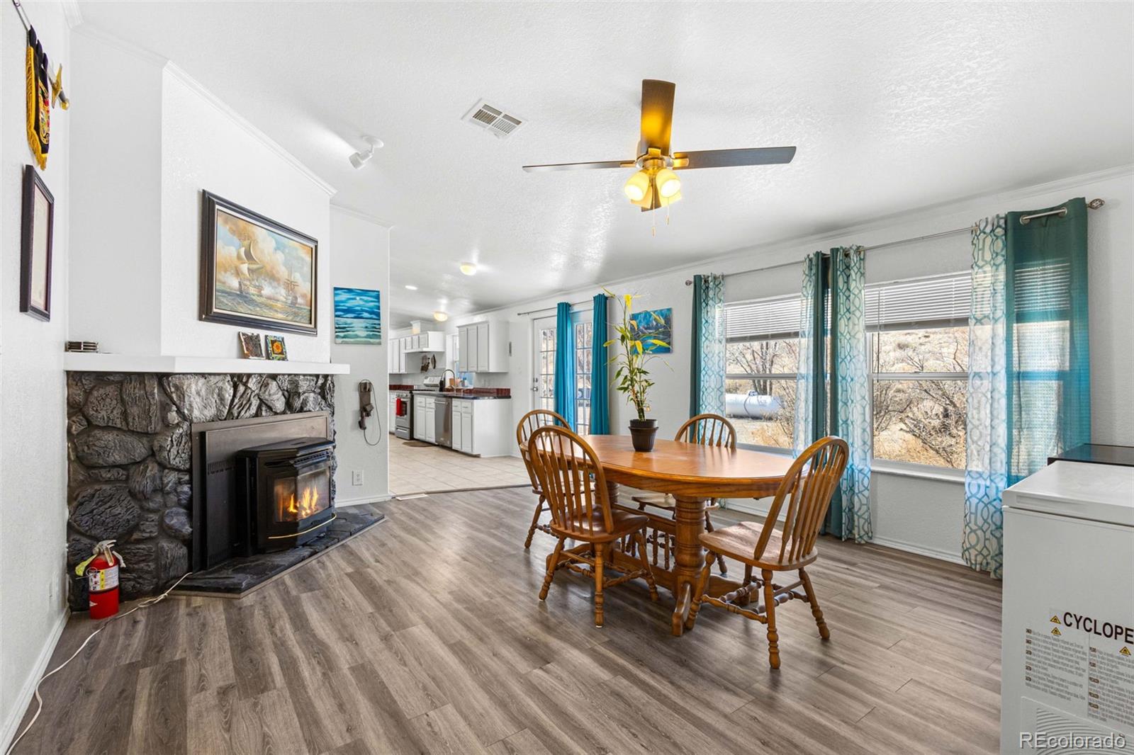 1381 Valley Drive