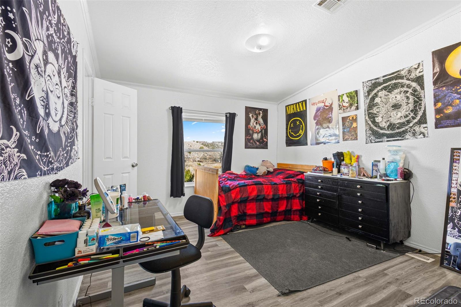 1381 Valley Drive