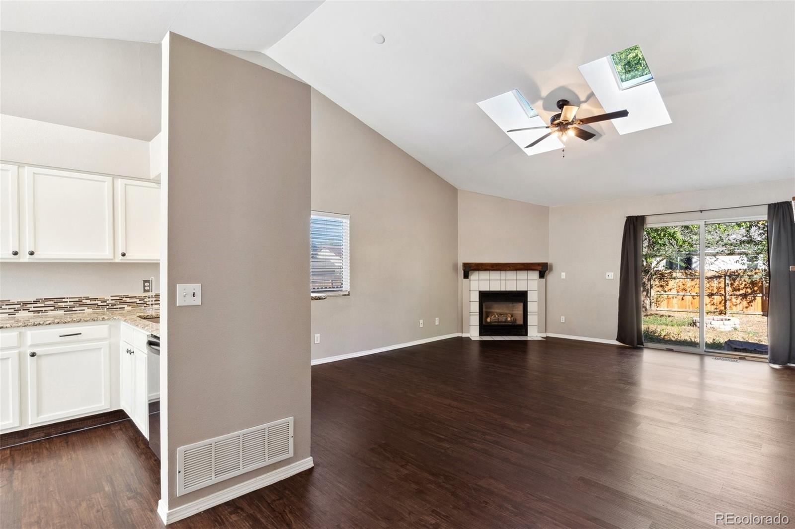 835 Hayloft Lane