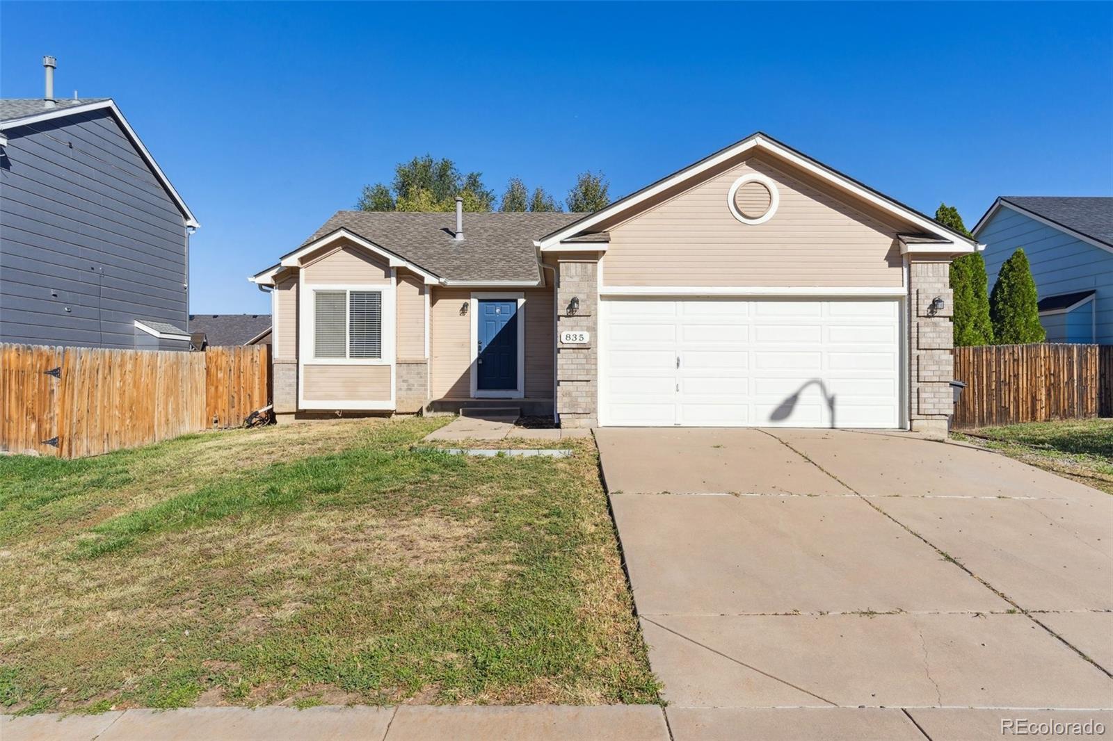 835 Hayloft Lane